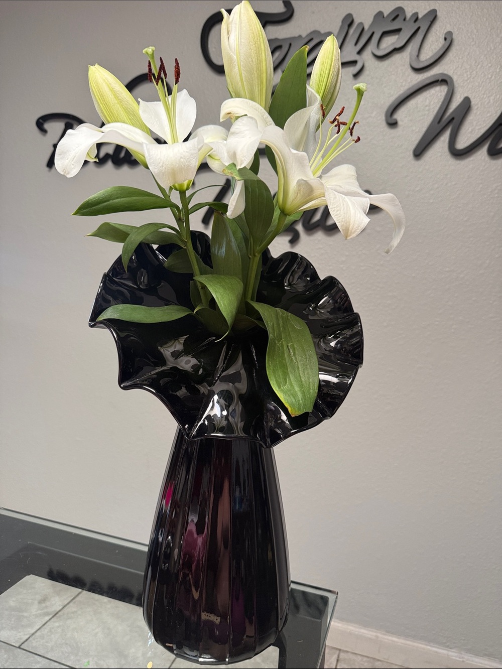 Vintage black amethyst glass Jack in Pulpit vase featuring a wide ruffled top